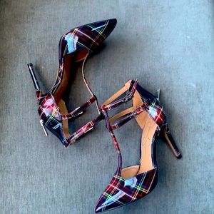 Jessica Simpson heels!